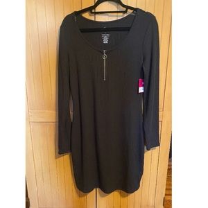 Black Luxe Dress / 1/4 zippered front Large/ SO